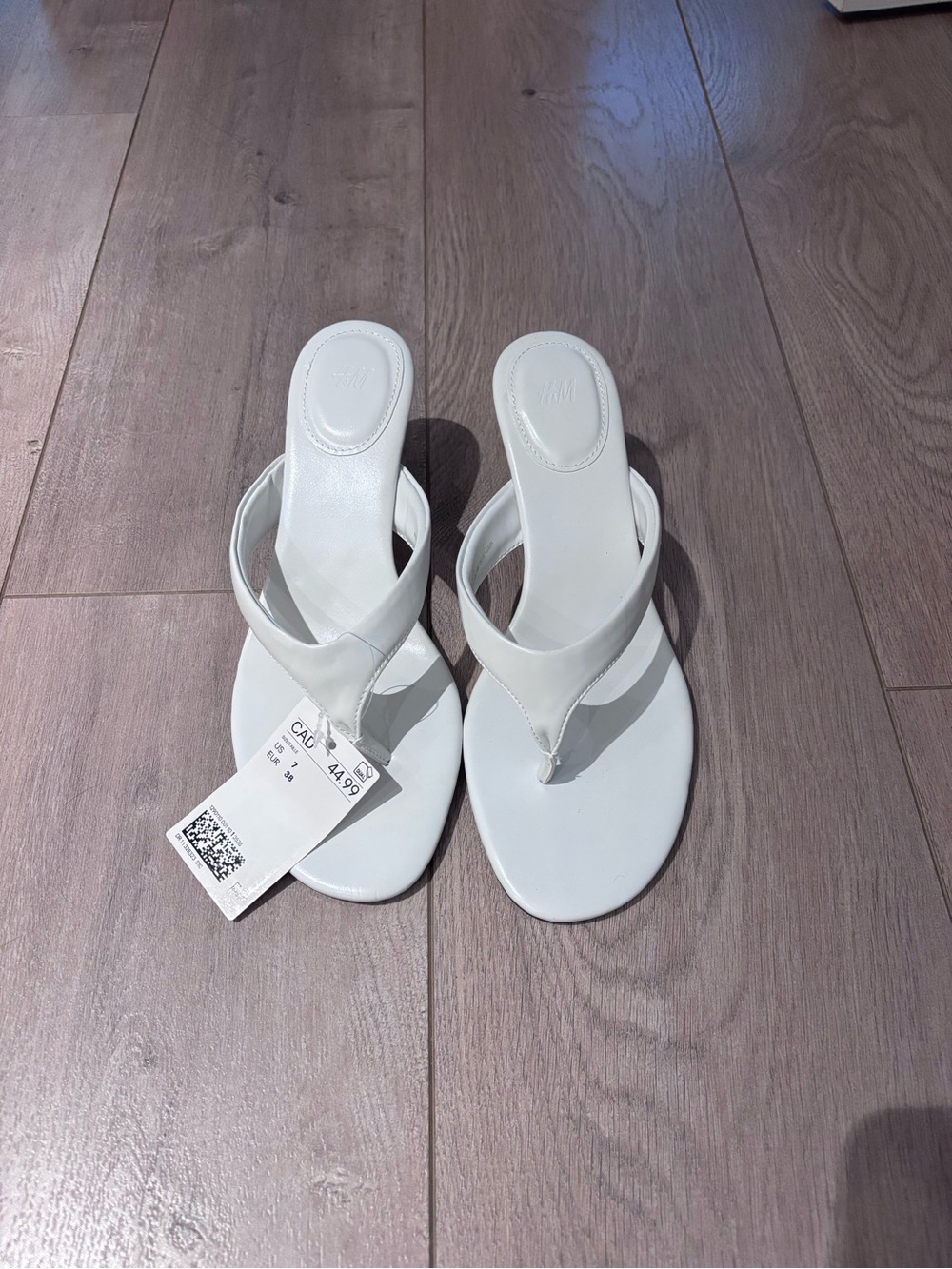 H&M White Round-Toe Thong Sandals